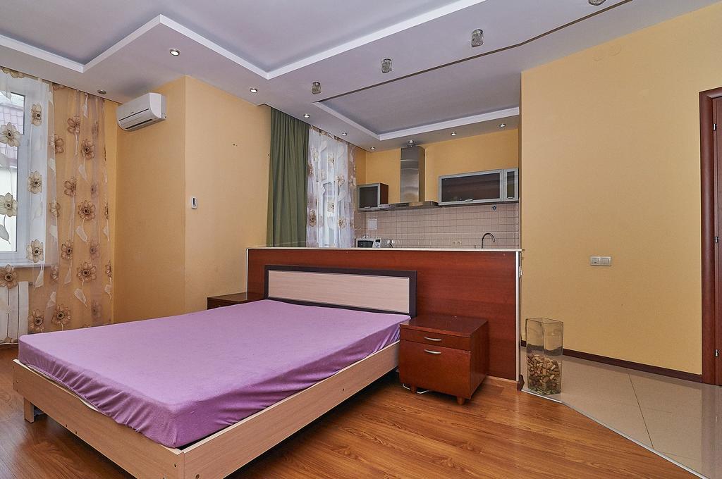 Inn Home Apartments In Kiev Center Esterno foto