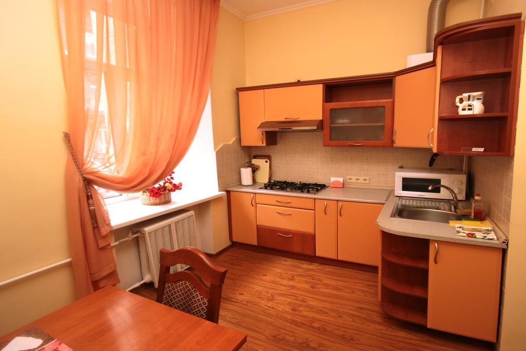 Inn Home Apartments In Kiev Center Esterno foto