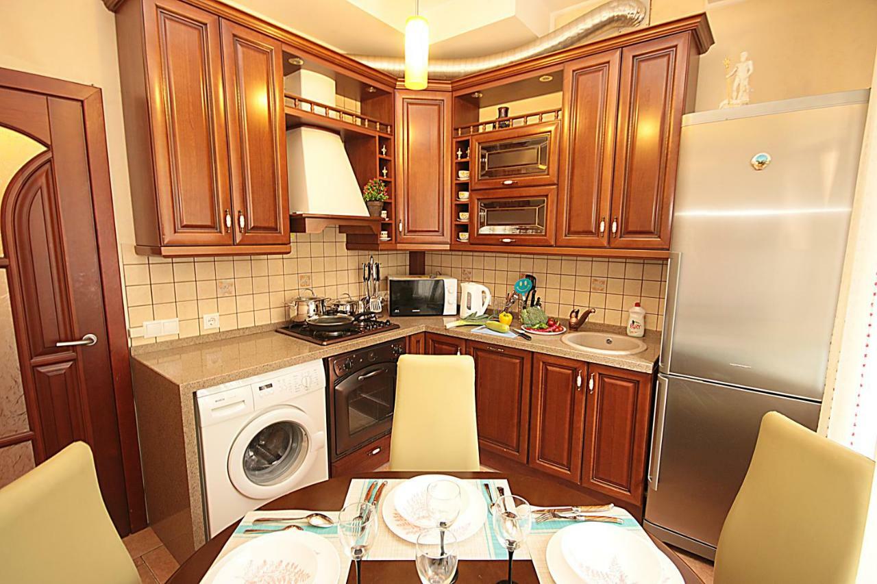 Inn Home Apartments In Kiev Center Esterno foto