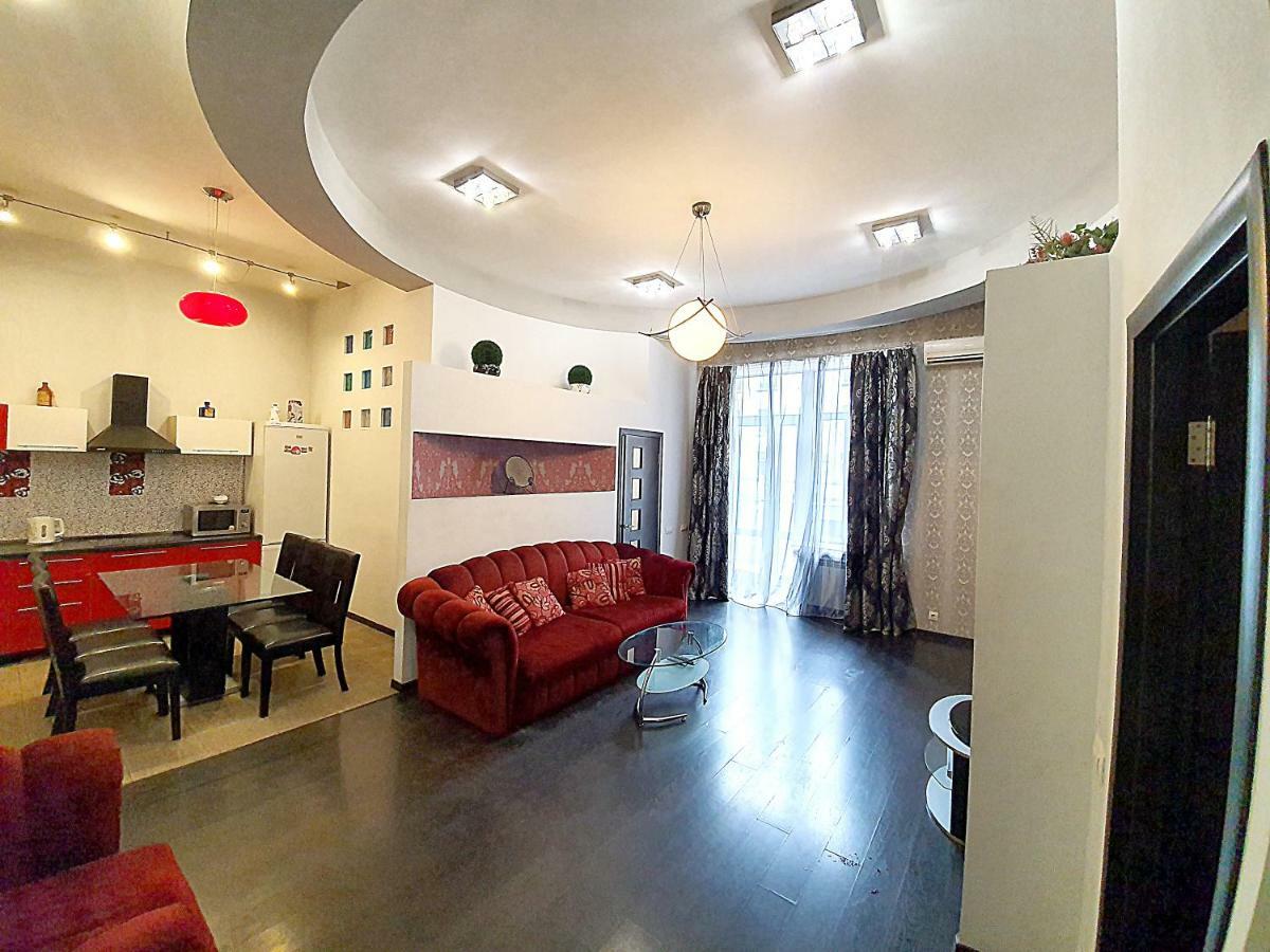 Inn Home Apartments In Kiev Center Esterno foto